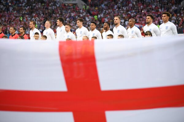 Seleção inglesa no estádio Luzhniki antes do jogo contra a Croácia - Sputnik Brasil