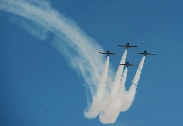 Equipe de acrobacia aérea Rus' - Sputnik Brasil