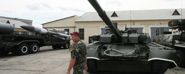 Tanque T-84 Oplot das Forças Armadas da Ucrânia - Sputnik Brasil