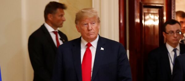 Presidente dos EUA, Donald Trump, e o líder russo, Vladimir Putin, durante a cúpula em Helsinque, 16 de julho - Sputnik Brasil