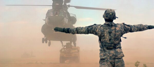 Helicóptero de transporte CH-47 Chinook da Força Aérea dos EUA - Sputnik Brasil