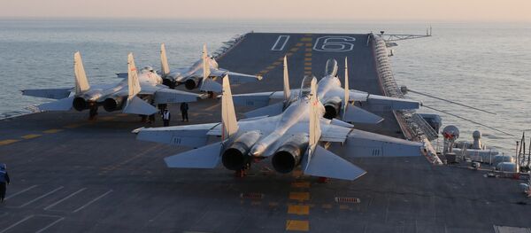 Porta-aviões chinês Liaoning - Sputnik Brasil