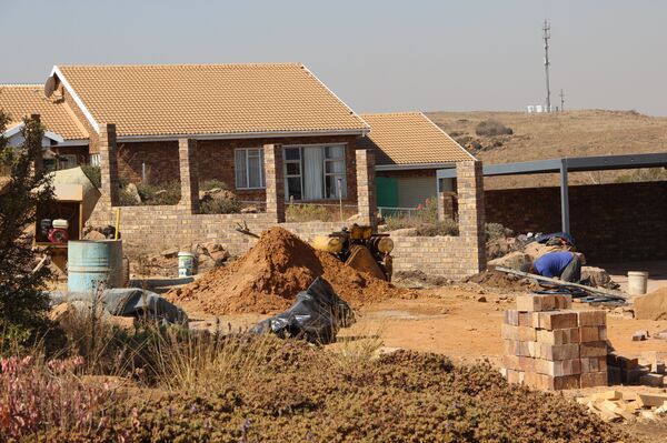 Construção de vivendas em Kleinfontein - Sputnik Brasil