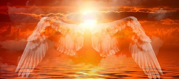 Asas de angel em céu - Sputnik Brasil