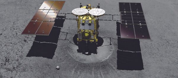 Sonda japonesa Hayabusa-2 se aproximando da cratera do asteroide - Sputnik Brasil