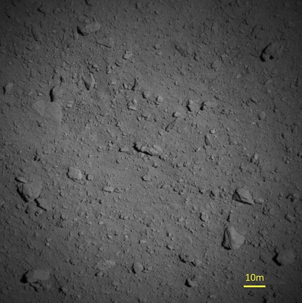 Imagem da superfície do Ryugu a menos de 1 quilômetro de distância  - Sputnik Brasil