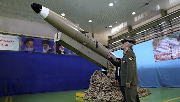 Apresentação do novo míssil balístico iraniano Fateh (foto de arquivo) - Sputnik Brasil