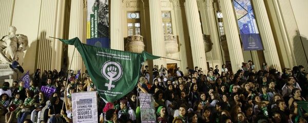 Marcha pela legalização do aborto na América Latina, no Rio de Janeiro - Sputnik Brasil