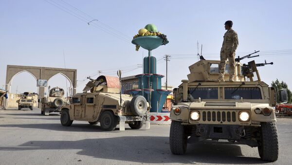 Segurança afegã patrulha cidade de Ghazni na província de Cabul, Afeganistão, 12 de agosto de 2018 - Sputnik Brasil
