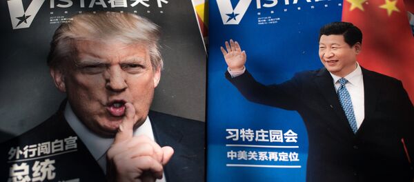 Capas das revistas com o presidente dos EUA Donald Trump (à esquerda) e o presidente chinês Xi Jinping (à direita), Pequim, China, 6 de abril de 2017 - Sputnik Brasil