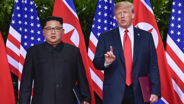 O líder norte-coreano, Kim Jong-un e o presidente dos EUA Donald Trump - Sputnik Brasil
