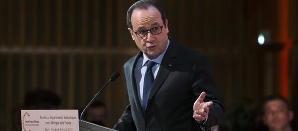 François Hollande, presidente da França François Hollande, presidente da França - Sputnik Brasil