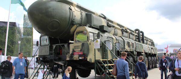 Míssil balístico intercontinental Topol-M é mostrado durante o fórum militar EXÉRCITO 2018 - Sputnik Brasil
