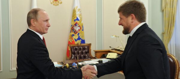 Russian President Vladimir Putin, left, during his meeting with Head of the Chechen Republic Ramzan Kadyrov at Novo-Ogaryovo residence (File) - Sputnik Brasil