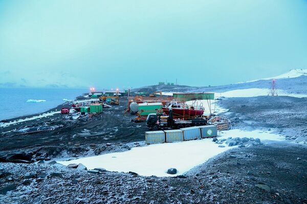 Reconstrução da Estação Antártica Comandante Ferraz Reconstrução da Estação Antártica Comandante Ferraz - Sputnik Brasil