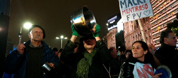 Cacerolazo en Buenos Aires - Sputnik Brasil