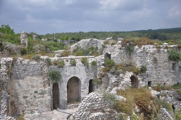 Fortaleza de Saladino, perto de Latakia Fortaleza de Saladino, perto de Latakia - Sputnik Brasil
