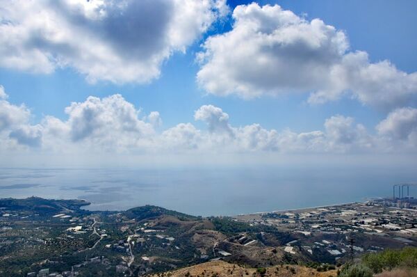 Vista da cidade de Baniyas a partir do Castelo de Margat Vista da cidade de Baniyas a partir do Castelo de Margat - Sputnik Brasil