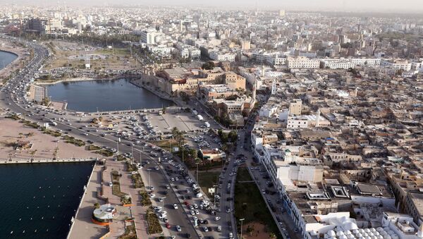 Uma foto tirada de um helicóptero mostra a capital da Líbia, Trípoli. (Arquivo) - Sputnik Brasil