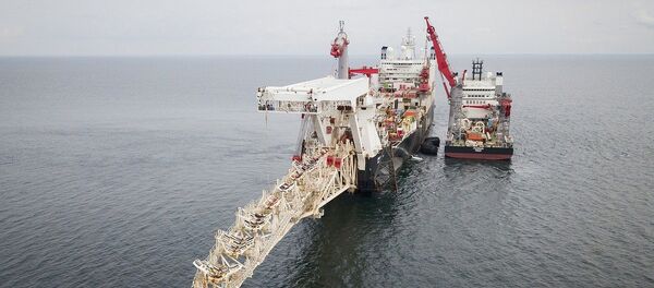 Navio Solitaire inicia os trabalhos de instalação do gasoduto Nord Stream 2 no golfo da Finlândia, em 5 de setembro de 2018 - Sputnik Brasil