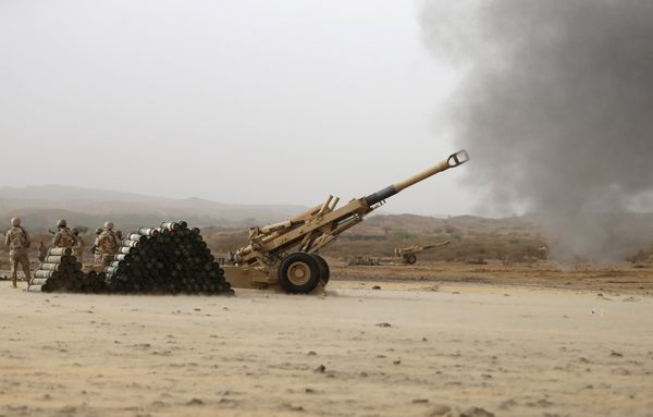 Chanceler iraniano explica como houthis conseguiram atacar refinarias sauditas Chanceler iraniano explica como houthis conseguiram atacar refinarias sauditas - Sputnik Brasil
