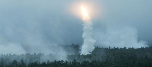 Exercícios de tiro das tropas de defesa antiaérea no âmbito das manobras Vostok 2018 no polígono de Telemba, na região russa de Buriátia - Sputnik Brasil