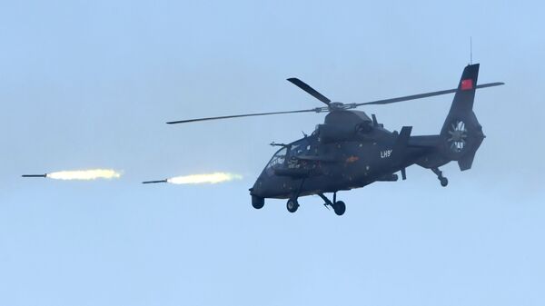 Helicóptero de choque Z-19 do Exército da República Popular da China, no polígono Tsugol - Sputnik Brasil