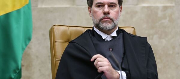 Dias Toffoli toma posse como presidente do Supremo Tribunal Federal (STF). Dias Toffoli toma posse como presidente do Supremo Tribunal Federal (STF). - Sputnik Brasil
