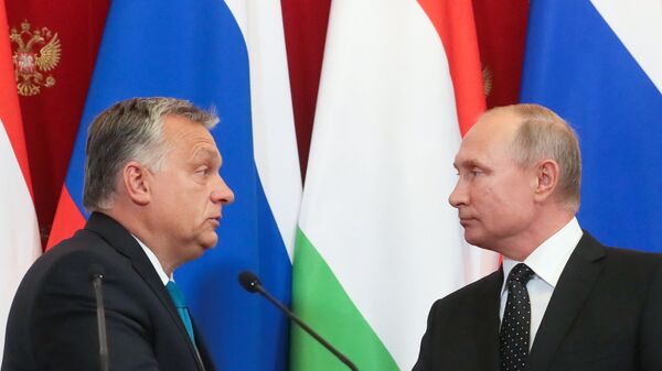 Mídia: partido europeu pede segurança de fronteiras após flexibilização da Hungria a vistos russos