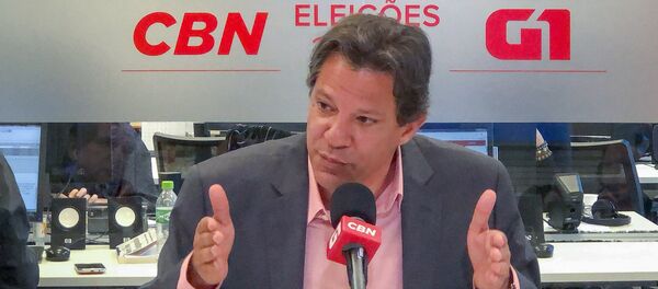 Fernando Haddad, candidato do PT a presidente, durante entrevista na rádio CBN, em São Paulo - Sputnik Brasil