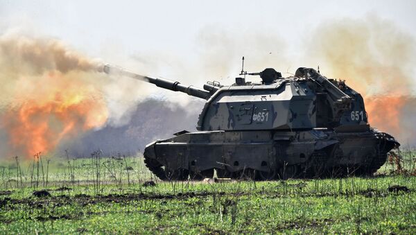 Tanque Msta durante exercício da artilharia tática no campo de treinamento de Molkino, em Krasnodar - Sputnik Brasil