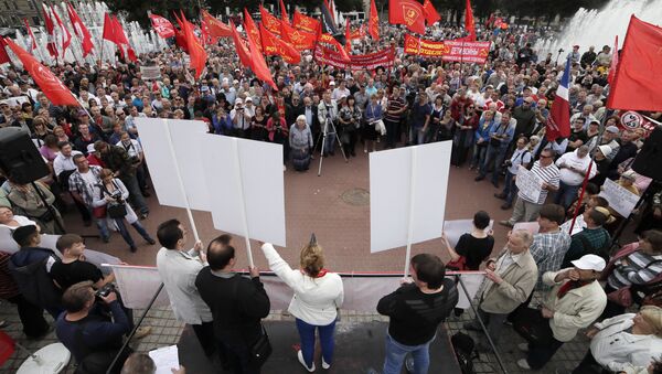 Em São Petersburgo, Rússia, um protesto do Partido Comunista da Federação da Rússia contra a reforma da Previdência no país. - Sputnik Brasil