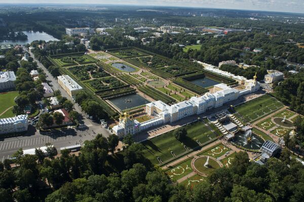 Museu-reserva nacional Peterhof, perto de São Petersburgo - Sputnik Brasil