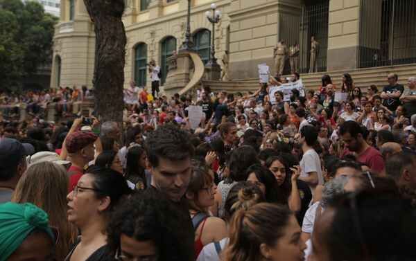 Manifestação contra Jair Bolsonaro no Rio de Janeiro - Sputnik Brasil