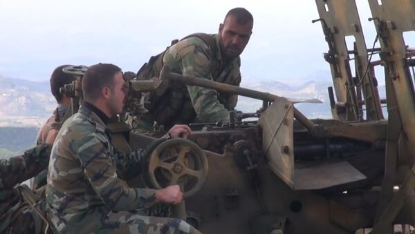 Exército sírio combate terroristas em Latakia - Sputnik Brasil