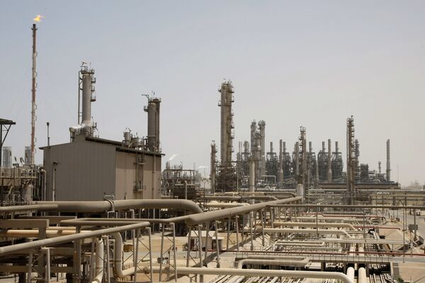 Reino Unido enviou tropas para proteger campos de petróleo na Arábia Saudita, diz mídia Reino Unido enviou tropas para proteger campos de petróleo na Arábia Saudita, diz mídia - Sputnik Brasil