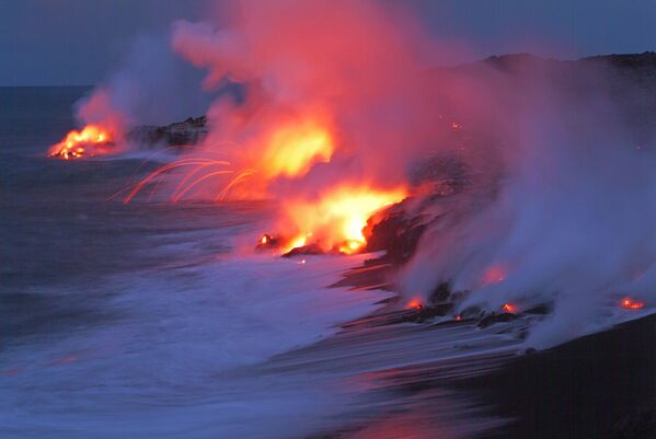 Vulcão Kilauea no Parque Nacional dos Vulcões, no Hawaii - Sputnik Brasil