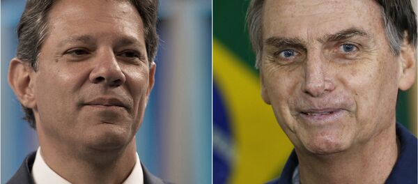 Fernando Haddad (à esquerda) e Jair Bolsonaro (à direita) disputam o segundo turno das eleições presidenciais no Brasil em 2018 - Sputnik Brasil