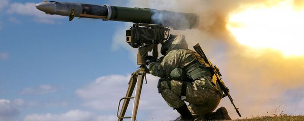 Sistema portátil de mísseis antitanque russo Kornet-E (foto de arquivo) - Sputnik Brasil