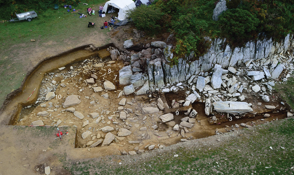 Pedreira no País de Gales de onde foram extraídas as pedras azuis para construir a parte interior de Stonehenge  - Sputnik Brasil