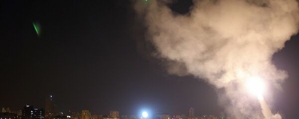 Iron Dome system intercepts Gaza rockets aimed at central Israel - Sputnik Brasil