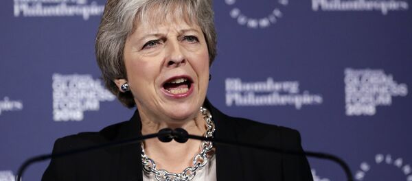 Theresa May, primeira-ministra britânica - Sputnik Brasil