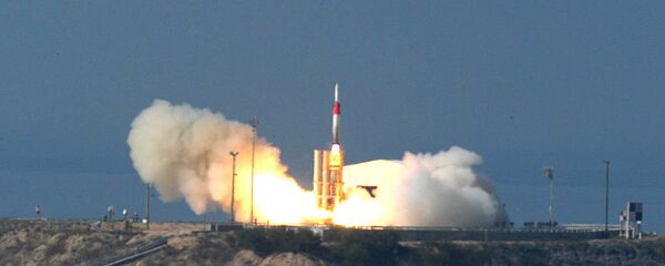 Sistema de defesa antimíssil israelense Arrow 3 Sistema de defesa antimíssil israelense Arrow 3 - Sputnik Brasil