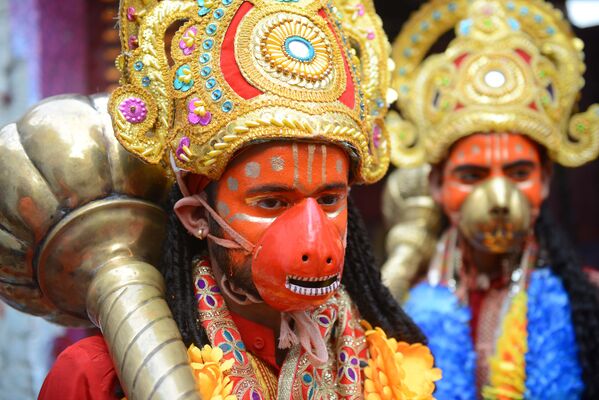Participantes do festival hindu Navratri na cidade de Amritsar, na Índia - Sputnik Brasil