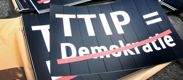Anti-TTIP cartaz Anti-TTIP cartaz - Sputnik Brasil