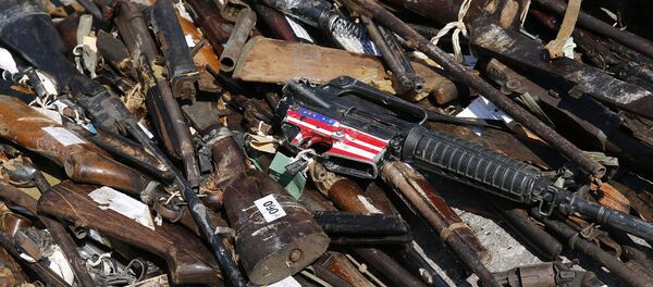 Armas apreendidas pelo Poder Judiciário e pelas polícias Civil e Militar do Rio de Janeiro destruídas pelo Exército Brasileiro e o Conselho Nacional de Justiça (arquivo) - Sputnik Brasil