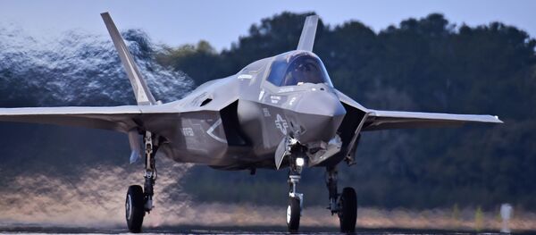 O F-35B, caça norte-americano de sexta geração - Sputnik Brasil