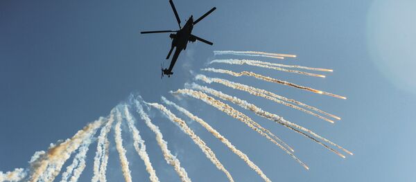 Helicóptero russo de ataque Mi-28N, batizado de Caçador Noturno - Sputnik Brasil