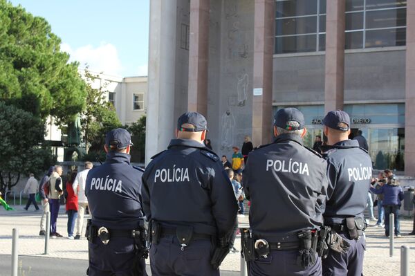 Polícia portuguesa (imagem ilustrativa) - Sputnik Brasil