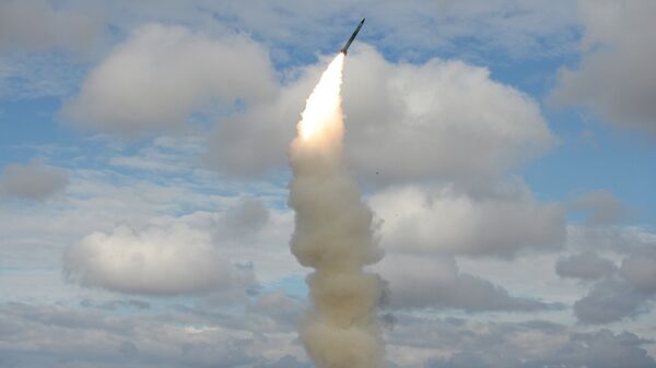 Lançamento de míssil S-300 (foto de arquivo) - Sputnik Brasil